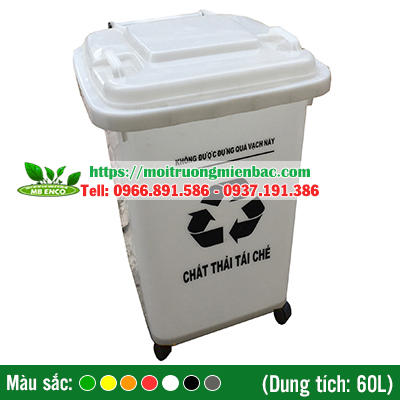 thung rac y te 60 lit mau trang